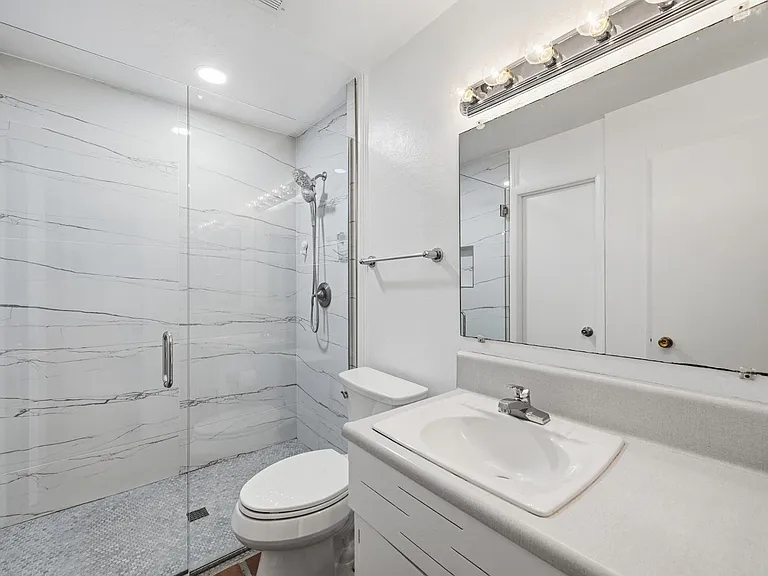 8639 E Virginia Ave — Photo 8