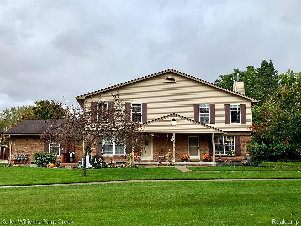1st image of 36802 W Meadowood