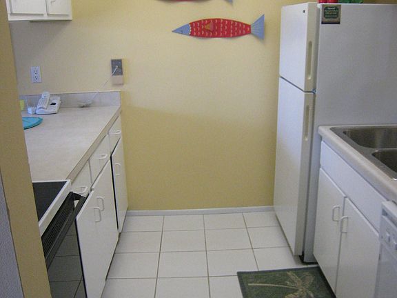 4th image of 4225 S Atlantic Ave #2450