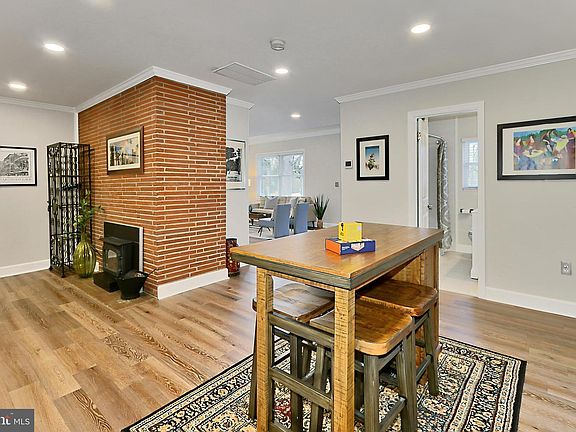 5th image of 6724 Valley Brook Dr