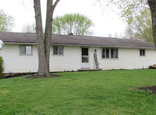 2465 Meadow Side NW, Massillon, OH 44647
