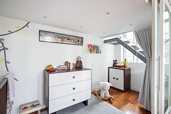 Sold by Compass | media 16