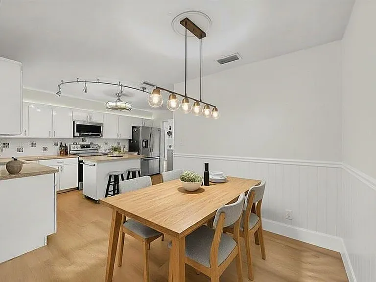 1480 SW 66th Ter — Photo 18