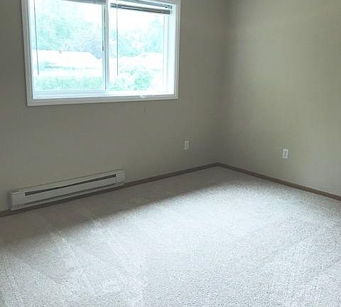 5th image of 602 1/2 41st Ave S