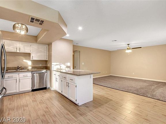 3rd image of 8410 Eldora Ave Unit 1082