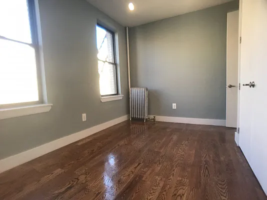 Rented by Bohemia Realty Group | media 36