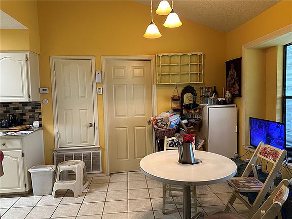2nd image of 7322 Pepper Ridge Rd