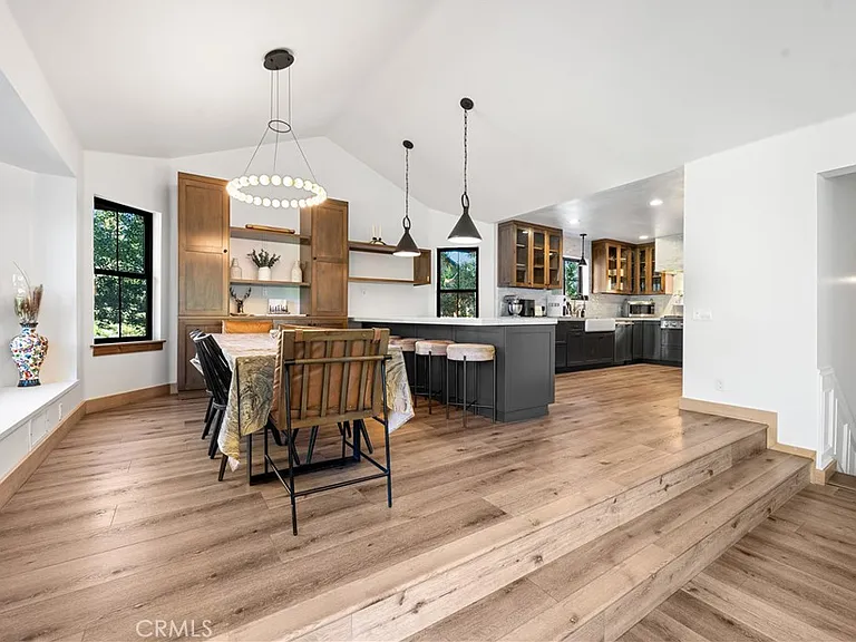 595 N Waterford Ave — Photo 9
