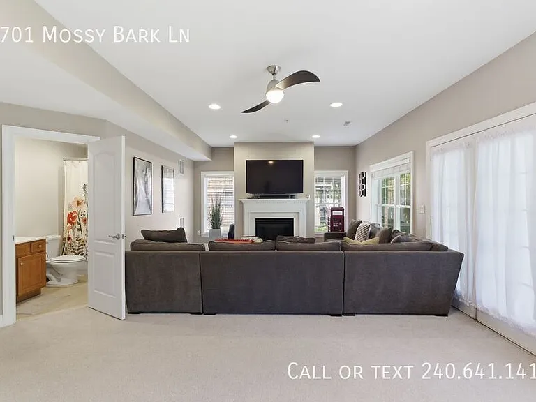 9701 Mossy Bark Ln — Photo 30