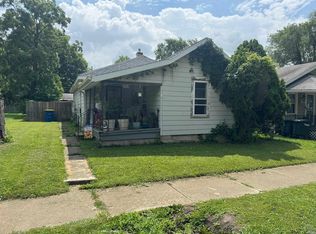 2306 S Mulberry St, Muncie, IN 47302