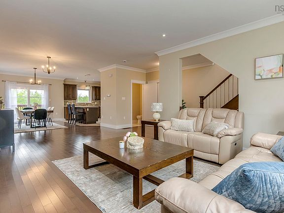 5th image of 117 Eliza Ritchie Cres