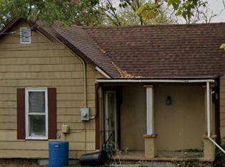 413 E Allison St, Nevada, MO 64772