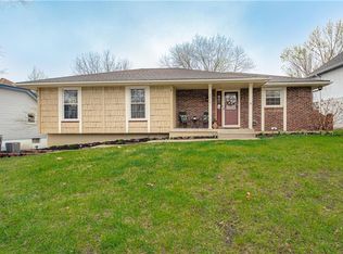 4916 S Shrank Dr, Independence, MO 64055