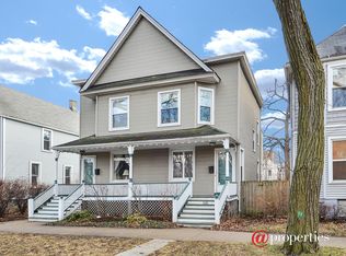 1016 Foster St, Evanston, IL 60201