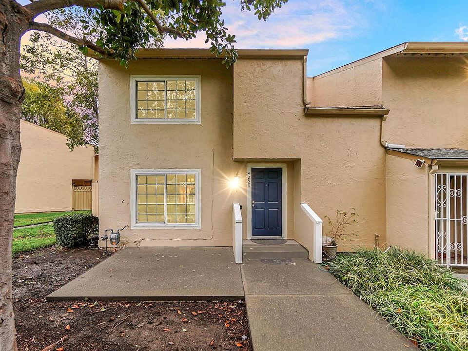 1st image of 4250 Comet Cir