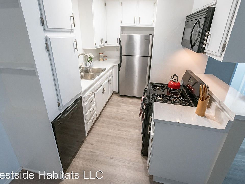 1st image of 18424 Halsted St #2