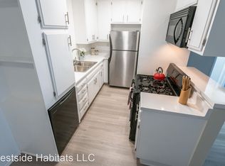 18424 Halsted St #2, Northridge, CA 91325