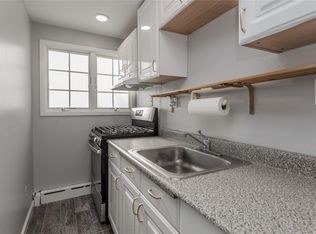36 Vine Ln, East Northport, NY 11731