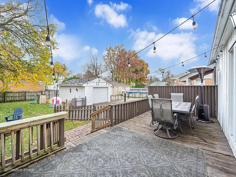 4224 Main St — Photo 15