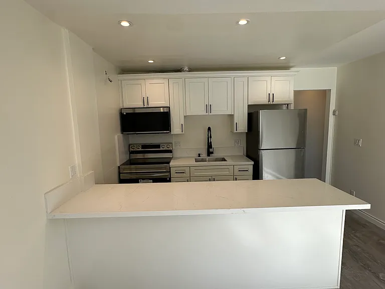 2511 Prince St #8 — Photo 14