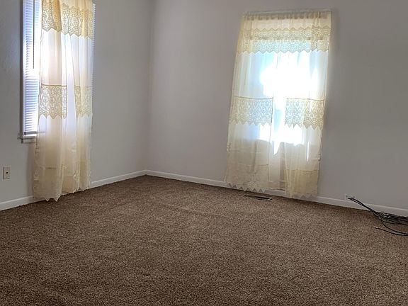 2nd image of 3007 W Wiswall St