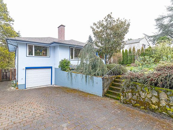 2nd image of 1052 Craigflower Rd