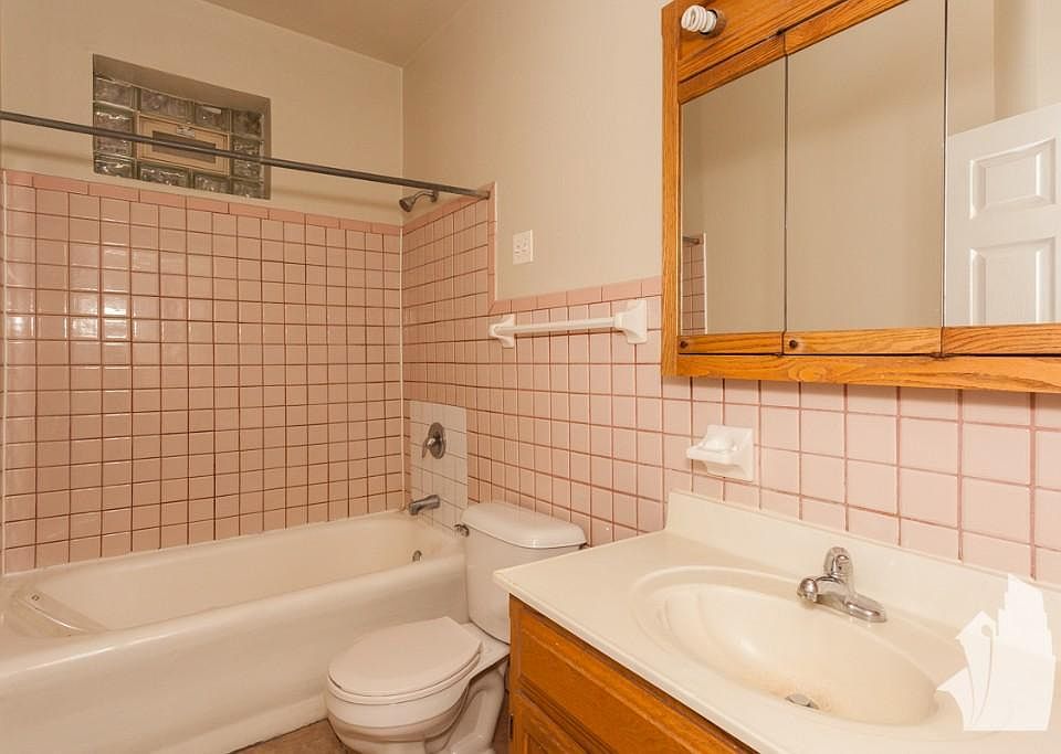 1st image of 2321 N Albany Ave #118