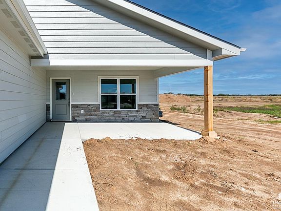 3rd image of 9159 Camp Ct