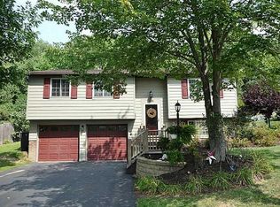 158 Briarwood Ln, Cranberry Township, PA 16066
