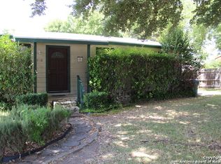 1018 W County Line Rd, New Braunfels, TX 78130