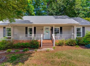 2911 Hopewood Ln, Winston Salem, NC 27103