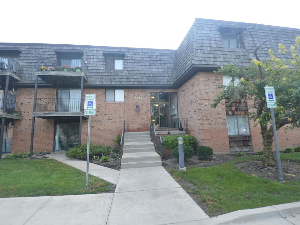1st image of 3 Oak Creek Dr APT 2406
