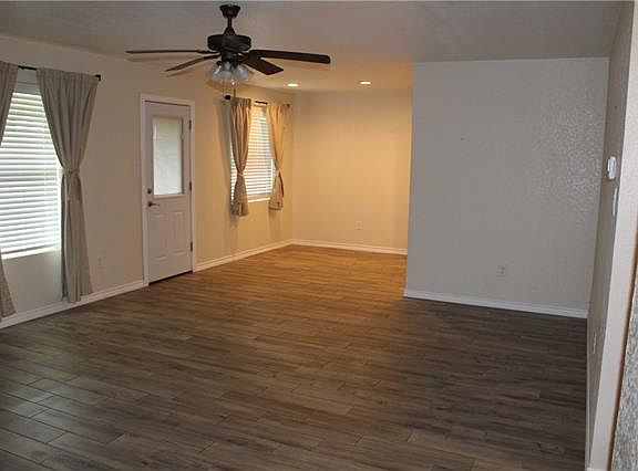 5th image of 461 Parkview Dr