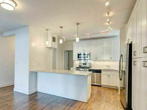 3rd image of 222 W 83rd St APT 12D