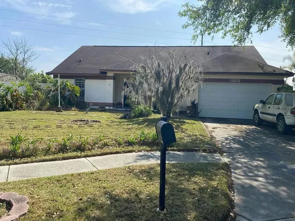 1302 Norwick Dr, Lutz, FL 33559