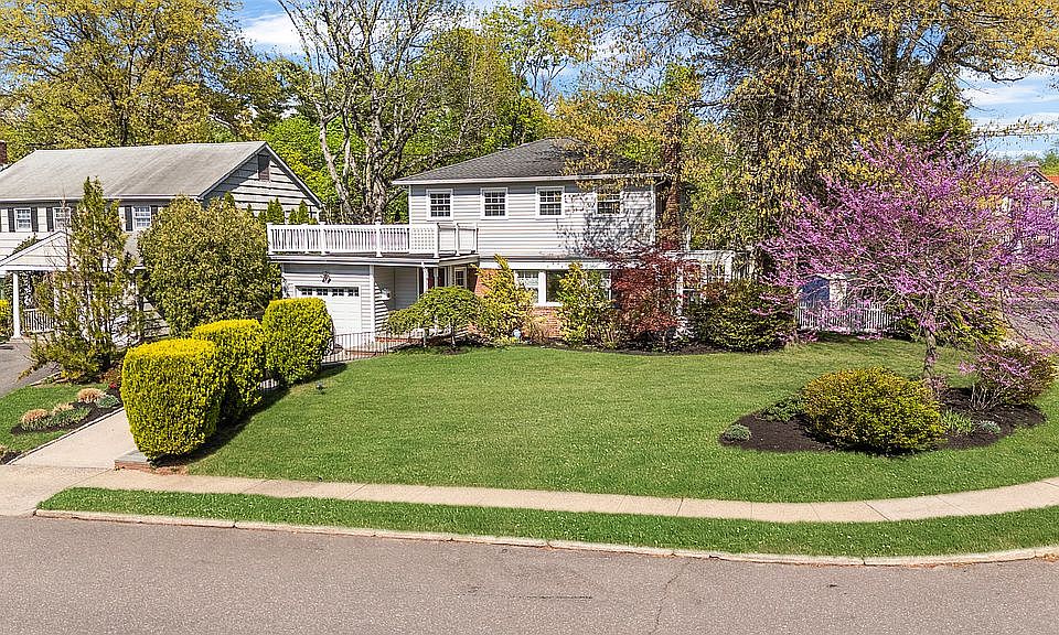 1st image of 14 Evelyn Rd