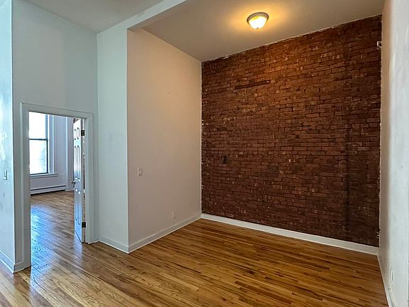 4th image of 259 Flatbush Ave APT 2R