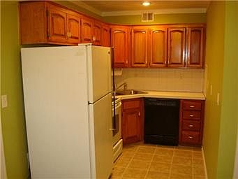 5th image of 8604 Kessler St