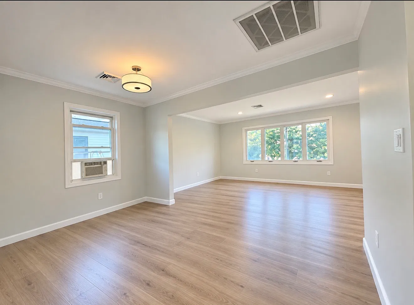 358 Buel Ave — Photo 3
