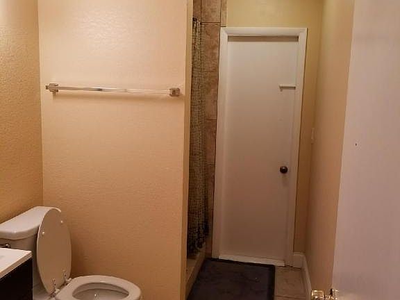 3rd image of 1081 Summit Place Cir APT A