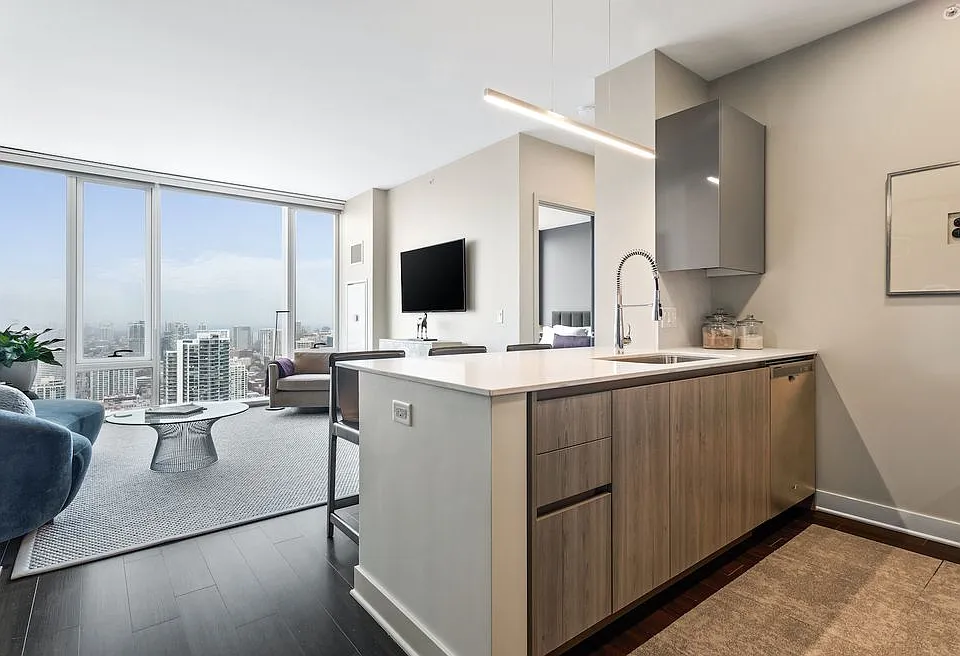 350 W Wolf Point Plz #1812