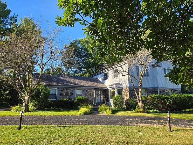 1st image of 2148 Shaw Woods Dr