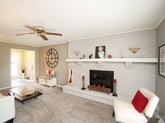 4th image of 7573 Lake Meadow Ct