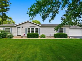 2728 E Evergreen Dr, Warsaw, IN 46582