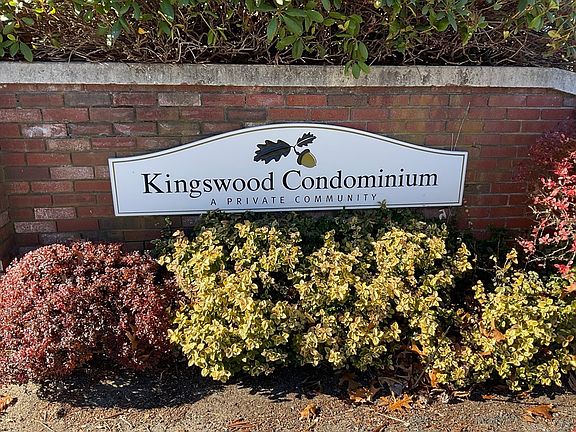 2nd image of 14 Kingswood Dr #3