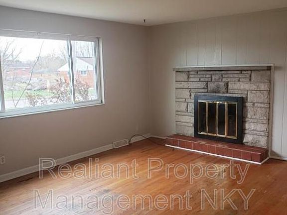 5th image of 10 Sunset Dr Unit 1