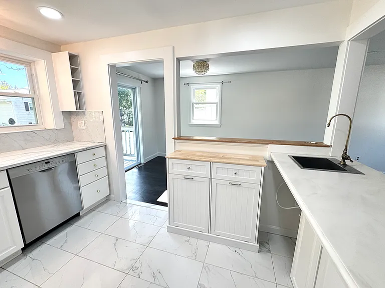 66 Harrison Ave — Photo 8