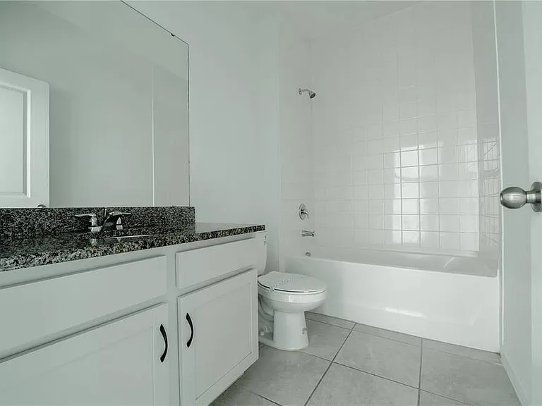 1194 Boardwalk Pl — Photo 10