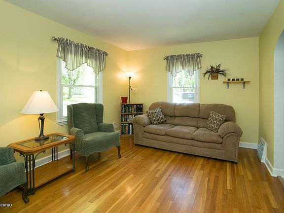 3rd image of 1427 Texel Dr