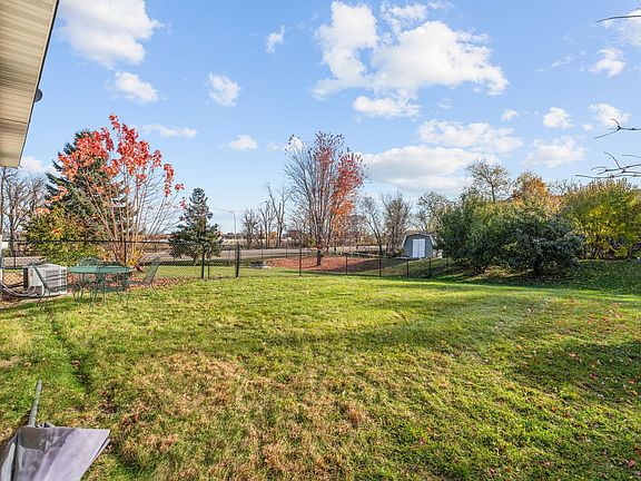 4th image of 6364 Kahler Dr NE